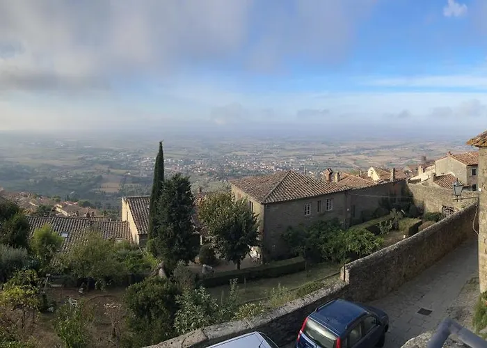 La Casa Di Laura Cortona